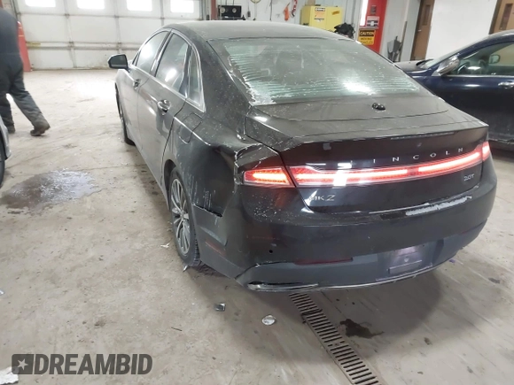 2019 Lincoln MKZ Standard with VIN 3LN6L5A98KR605023, listed as a IAAI auction lot 41378493 with 150,907 mi miles. Bid and sale history available at carsss.com. Image 3.