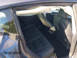 2023 Tesla Model 3 z VIN 5YJ3E1EA1PF681030, wystawiony jako IAAI lot #41545960 z przebiegiem 19 590 mil mil oraz . Historia ofert i sprzedaży dostępna na DreamBid. Obrazek 8.