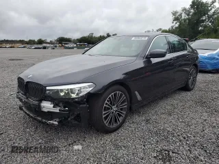 2019 BMW 5 Series 530i z VIN WBAJA5C54KWW21888, wystawiony jako Copart lot #59363275 z przebiegiem 67 613 mil mil oraz Szkoda całkowita • Salvage title. Historia ofert i sprzedaży dostępna na DreamBid. Obrazek 1.