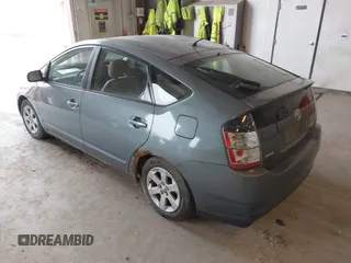 2004 Toyota Prius with VIN JTDKB20U840036719, listed as a IAAI auction lot 42094048 with 212,279 mi miles and . Bid and sale history available at DreamBid. Image 3.