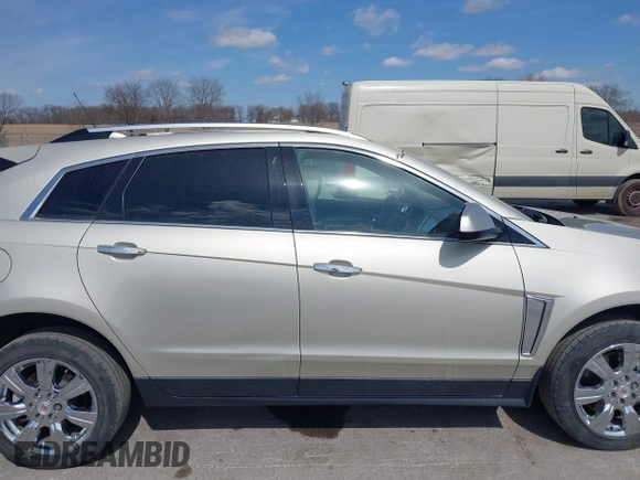 2015 Cadillac SRX Luxury Collection with VIN 3GYFNEE32FS638242, listed as a IAAI auction lot 41866683 with 32,277 mi miles. Bid and sale history available at carsss.com. Image 14.