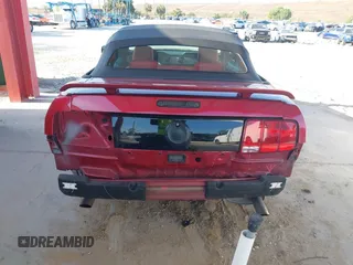 2007 Ford Mustang GT Deluxe with VIN 1ZVHT85HX75286862, listed as a IAAI auction lot 42168563 with 108,446 mi miles and . Bid and sale history available at DreamBid. Image 6.