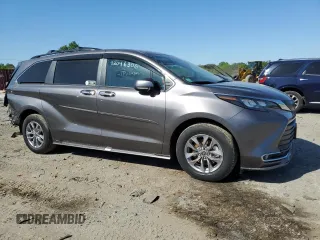 2024 Toyota Sienna XLE with VIN 5TDYSKFC1RS149845, listed as a Copart auction lot 54313515 with 10,753 mi miles and Salvage title. Bid and sale history available at DreamBid. Image 4.