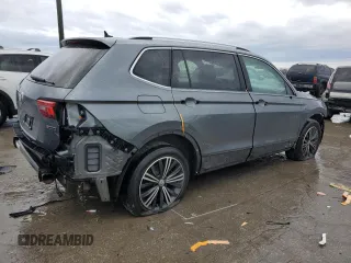 2019 Volkswagen Tiguan SE with VIN 3VV2B7AX6KM021492, listed as a Copart auction lot 86625874 with 50,397 mi miles and Salvage Title. Bid and sale history available at DreamBid. Image 3.