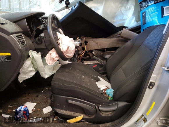 2014 Hyundai Elantra GT with VIN KMHD35LH4EU183311, listed as a Copart auction lot 74260964 with 0 mi miles and Salvage Title. Bid and sale history available at carsss.com. Image 7.