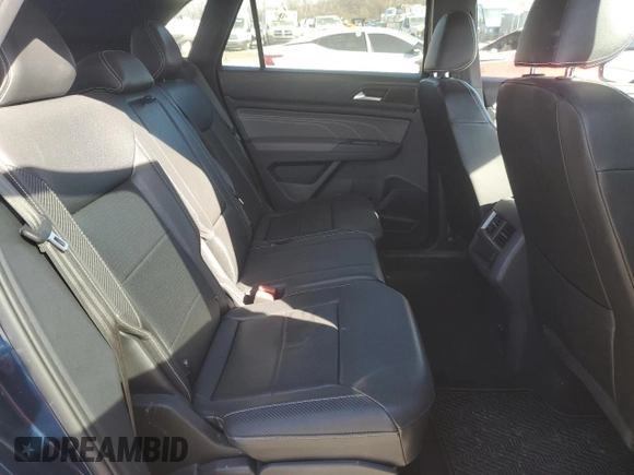 2021 Volkswagen Atlas SE with VIN 1V2WE2CA2MC220948, listed as a Copart auction lot 47285295 with 106,664 mi miles and Salvage title. Bid and sale history available at DreamBid. Image 12.