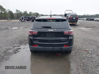 2018 Jeep Compass Sport with VIN 3C4NJCAB1JT286093, listed as a IAAI auction lot 41770377 with 83,354 mi miles. Bid and sale history available at carsss.com. Image 16.