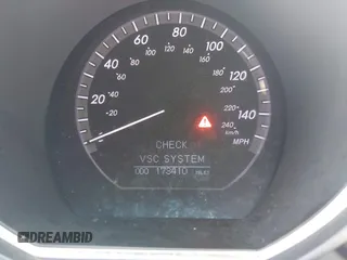 2006 Lexus RX 400h with VIN JTJHW31U760019722, listed as a IAAI auction lot 42117438 with 173,410 mi miles and . Bid and sale history available at DreamBid. Image 7.