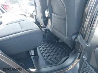 2019 Jeep Wrangler Unlimited Sport S with VIN 1C4HJXDG2KW612913, listed as a IAAI auction lot 41519311 with 104,583 mi miles. Bid and sale history available at carsss.com. Image 8.