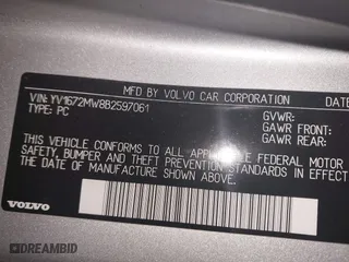 2011 Volvo V50 with VIN YV1672MW8B2597061, listed as a IAAI auction lot 42083823 with 164,818 mi miles. Bid and sale history available at carsss.com. Image 9.