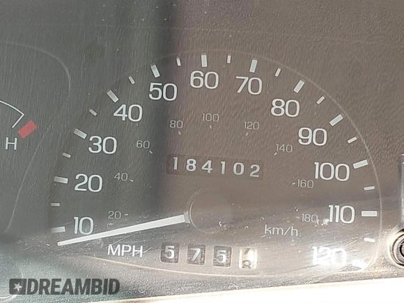 2002 Ford Escort ZX2 Standard z VIN 3FAFP11382R198680, wystawiony jako IAAI lot #41420862 z przebiegiem 184 102 mil mil oraz . Historia ofert i sprzedaży dostępna na DreamBid. Obrazek 15.