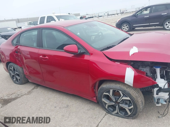 2021 Kia Forte LXS z VIN 3KPF24AD0ME346625, wystawiony jako IAAI lot #39182049 z przebiegiem 32 768 mil mil oraz . Historia ofert i sprzedaży dostępna na DreamBid. Obrazek 13.