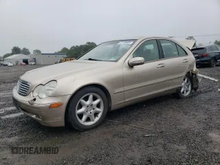 2003 Mercedes-Benz C 240 с VIN WDBRF81J13F374211, выставлен на аукционе Copart как лот 61156455 с пробегом 83 001 миль миль и Списание • Salvage title. История ставок и продаж доступна на DreamBid. Изображение 1.