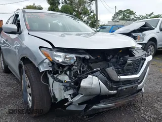 2020 Nissan Rogue SL with VIN 5N1AT2MV7LC741645, listed as a IAAI auction lot 41318317 with 58,049 mi miles. Bid and sale history available at carsss.com. Image 6.