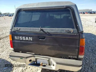 1995 Nissan Frontier XE z VIN 1N6HD16S6SC450675, wystawiony jako Copart lot #88047365 z przebiegiem 193 820 mil mil oraz Czysty tytuł • Clean title. Historia ofert i sprzedaży dostępna na DreamBid. Obrazek 6.