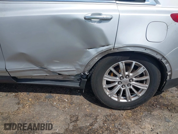 2018 Cadillac XT5 FWD with VIN 1GYKNARS2JZ232644, listed as a IAAI auction lot 42246009 with 93,855 mi miles and . Bid and sale history available at DreamBid. Image 6.