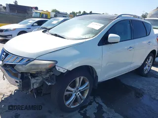 2009 Nissan Murano S with VIN JN8AZ18W79W210697, listed as a IAAI auction lot 42196159 with 172,435 mi miles and . Bid and sale history available at carsss.com. Image 2.