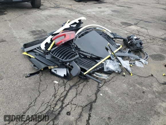 2021 BMW X5 xDrive40i z VIN 5UXCR6C08M9F27126, wystawiony jako Copart lot #51867935 z przebiegiem 16 951 mil mil oraz Szkoda całkowita • Salvage title. Historia ofert i sprzedaży dostępna na DreamBid. Obrazek 13.