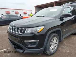 2019 Jeep Compass Sport z VIN 3C4NJCAB2KT848049, wystawiony jako IAAI lot #42119957 z przebiegiem 119 638 mil mil oraz . Historia ofert i sprzedaży dostępna na DreamBid. Obrazek 6.