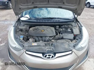2016 Hyundai Elantra SE z VIN 5NPDH4AEXGH797608, wystawiony jako IAAI lot #42432065 z przebiegiem 139 861 mil mil oraz . Historia ofert i sprzedaży dostępna na DreamBid. Obrazek 10.