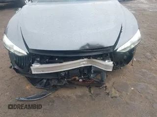 2024 Audi e-tron GT Premium Plus z VIN WAUFJBFW0R7000208, wystawiony jako IAAI lot #40787476 z przebiegiem 7 765 mil mil oraz . Historia ofert i sprzedaży dostępna na DreamBid. Obrazek 6.