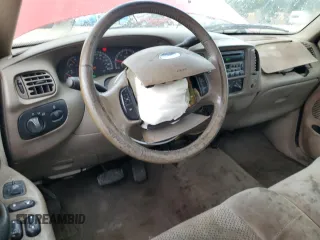 2003 Ford F-150 XL с VIN 1FTRX17W23NB83329, выставлен на аукционе Copart как лот 58077885 с пробегом 319 270 миль миль и Списание • Salvage title. История ставок и продаж доступна на DreamBid. Изображение 8.