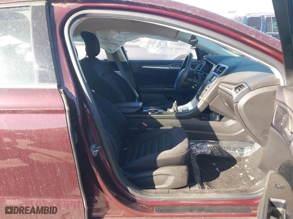 2013 Ford Fusion SE with VIN 3FA6P0H7XDR280285, listed as a IAAI auction lot 41832569 with 82,505 mi miles. Bid and sale history available at carsss.com. Image 5.