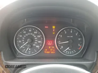 2006 BMW 3 Series 325xi with VIN WBAVD13506KV02136, listed as a Copart auction lot 51306015 with 191,868 mi miles and Salvage Title. Bid and sale history available at carsss.com. Image 9.