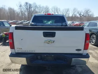 2008 Chevrolet Silverado 1500 LTZ with VIN 3GCEK13358G140922, listed as a IAAI auction lot 41707827 with 250,019 mi miles. Bid and sale history available at carsss.com. Image 17.