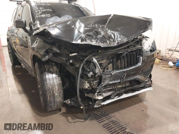 2016 Volvo XC90 T6 Momentum with VIN YV4A22PK0G1044972, listed as a IAAI auction lot 41636446 with 108,566 mi miles. Bid and sale history available at carsss.com. Image 6.