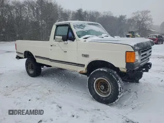 1989 Ford F-250 with VIN 1FTHF26H1KLA36131, listed as a Copart auction lot 44291385 with 85,183 mi miles and Clean Title. Bid and sale history available at carsss.com. Image 4.