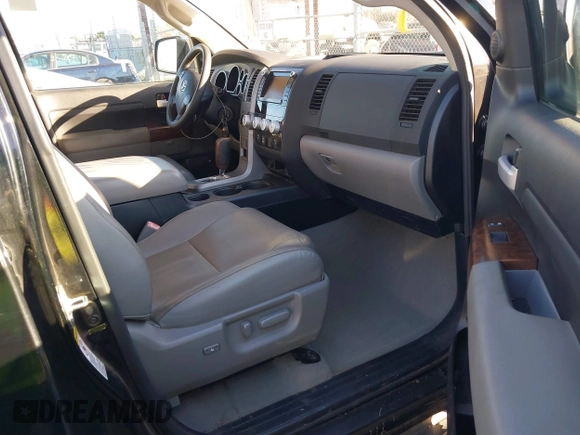 2011 Toyota Tundra 4WD Truck LTD with VIN 5TFBY5F15BX175854, listed as a IAAI auction lot 41425357 with 367,661 mi miles. Bid and sale history available at carsss.com. Image 5.