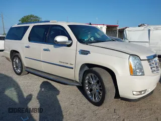 2012 Cadillac Escalade ESV Luxury with VIN 1GYS3HEF2CR123885, listed as a IAAI auction lot 41942577 with 181,166 mi miles and . Bid and sale history available at DreamBid. Image 1.