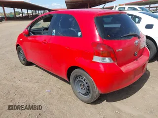 2010 Toyota Yaris with VIN JTDJT4K32A5318619, listed as a IAAI auction lot 41949602 with 134,614 mi miles. Bid and sale history available at carsss.com. Image 3.