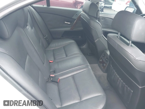 2007 BMW 5 Series 530i with VIN WBANE73507CM46579, listed as a IAAI auction lot 41511577 with 168,904 mi miles. Bid and sale history available at carsss.com. Image 8.