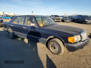 1989 Mercedes-Benz 420 420SEL with VIN WDBCA35E7KA486611, listed as a Copart auction lot 87548585 with 107,075 mi miles and Clean Title. Bid and sale history available at carsss.com. Image 4.