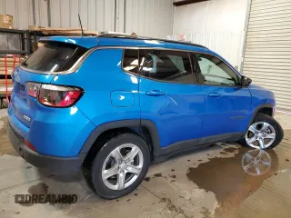 2023 Jeep Compass Latitude with VIN 3C4NJDBN0PT551447, listed as a Copart auction lot 47963485 with 21,503 mi miles and Clean Title. Bid and sale history available at DreamBid. Image 3.