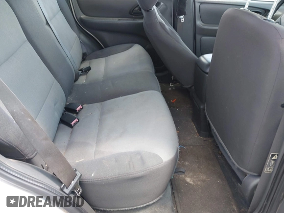 2003 Ford Escape XLS Popular z VIN 1FMYU02183KC05213, wystawiony jako IAAI lot #41955134 z przebiegiem 305 524 mil mil oraz . Historia ofert i sprzedaży dostępna na DreamBid. Obrazek 8.