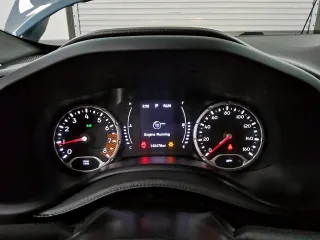2020 Jeep Renegade Latitude with VIN ZACNJBBB4LPM04590, listed as a Copart auction lot 62933525 with 145,476 mi miles and Clean title. Bid and sale history available at DreamBid. Image 9.