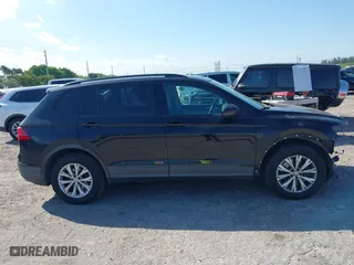 2018 Volkswagen Tiguan S with VIN 3VV1B7AX6JM036407, listed as a IAAI auction lot 41705021 with 84,171 mi miles. Bid and sale history available at carsss.com. Image 14.