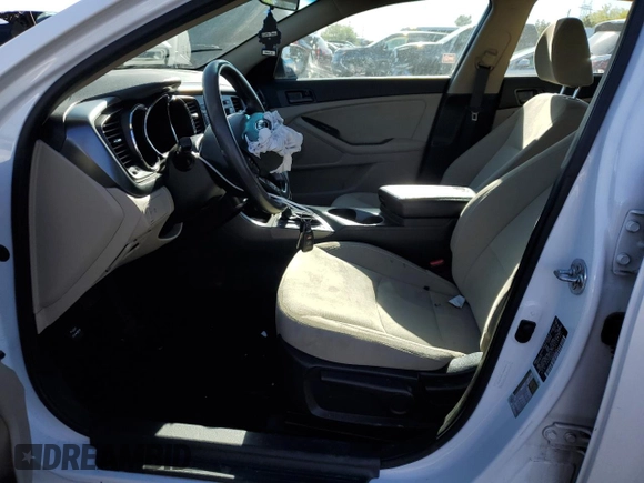 2013 Kia Optima LX z VIN 5XXGM4A71DG182351, wystawiony jako Copart lot #53869324 z przebiegiem 125 893 mil mil oraz Szkoda całkowita • Salvage title. Historia ofert i sprzedaży dostępna na DreamBid. Obrazek 7.
