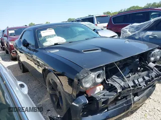 2017 Dodge Challenger R/T z VIN 2C3CDZBT8HH606039, wystawiony jako IAAI lot #40267305 z przebiegiem 69 024 mil mil oraz . Historia ofert i sprzedaży dostępna na DreamBid. Obrazek 13.