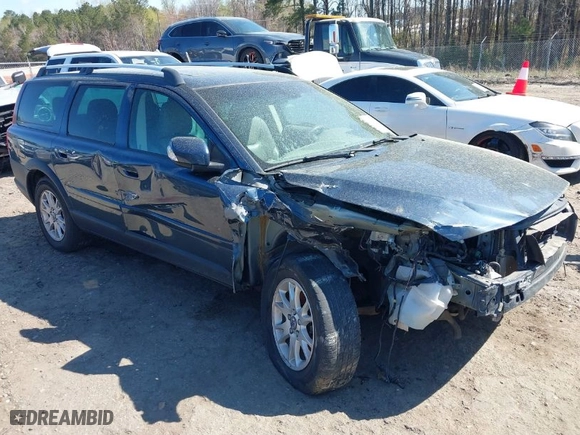 2007 Volvo XC70 with VIN YV4SZ592671256063, listed as a IAAI auction lot 41875616 with 1 mi miles. Bid and sale history available at carsss.com. Image 1.