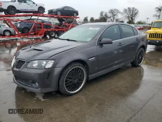 2008 Pontiac G8 z VIN 6G2ER57758L123189, wystawiony jako Copart lot #45395005 z przebiegiem 162 563 mil mil oraz Szkody całkowita. Historia ofert i sprzedaży dostępna na DreamBid. Obrazek 1.