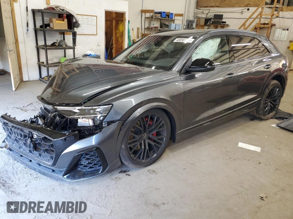 2024 Audi SQ8 Premium Plus z VIN WA1AWBF17RD008918, wystawiony jako Copart lot #48092245 z przebiegiem 14 211 mil mil oraz Szkoda całkowita • Salvage title. Historia ofert i sprzedaży dostępna na DreamBid. Obrazek 1.