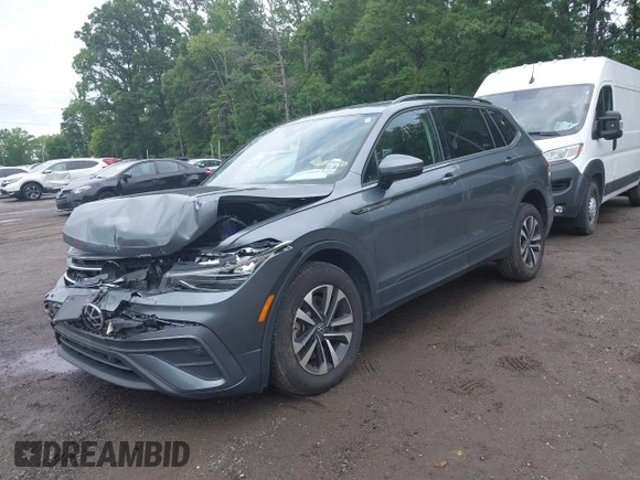 2024 Volkswagen Tiguan S with VIN 3VVFB7AX9RM041943, listed as a IAAI auction lot 42302830 with 29,844 mi miles and . Bid and sale history available at DreamBid. Image 2.