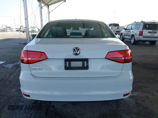 2015 Volkswagen Jetta Sedan 2.0L S with VIN 3VW2K7AJ3FM253125, listed as a IAAI auction lot 41535632 with 103,953 mi miles. Bid and sale history available at carsss.com. Image 16.