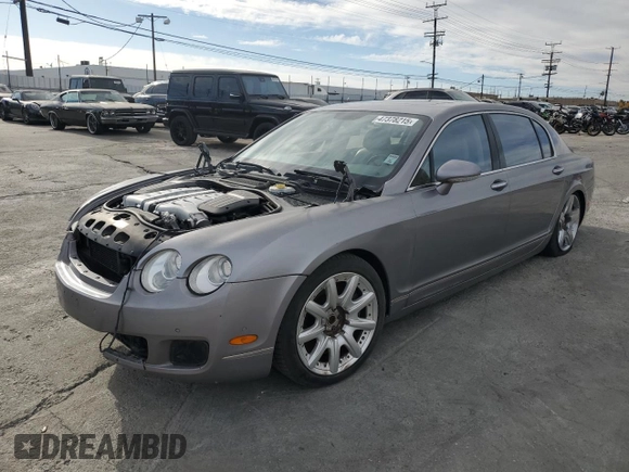 2007 Bentley Flying Spur z VIN SCBBR93W77C040445, wystawiony jako Copart lot #47378215 z przebiegiem 51 843 mil mil oraz Szkoda całkowita • Salvage title. Historia ofert i sprzedaży dostępna na DreamBid. Obrazek 1.
