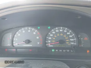 2001 Toyota 4Runner SR5 z VIN JT3GN86R210188837, wystawiony jako IAAI lot #41839104 z przebiegiem 252 748 mil mil oraz . Historia ofert i sprzedaży dostępna na DreamBid. Obrazek 7.