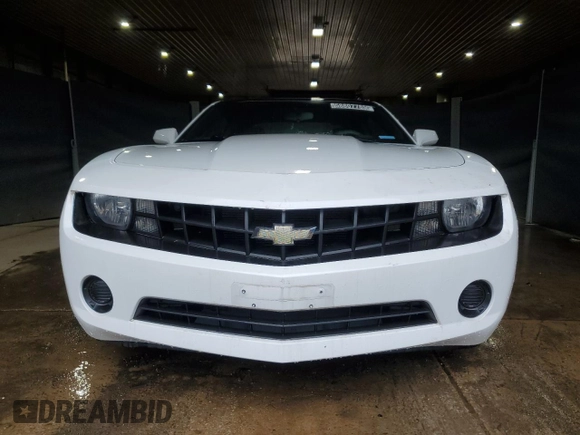 2011 Chevrolet Camaro 1LS z VIN 2G1FE1ED5B9160776, wystawiony jako Copart lot #58807785 z przebiegiem 103 477 mil mil oraz Czysty tytuł • Clean title. Historia ofert i sprzedaży dostępna na DreamBid. Obrazek 5.